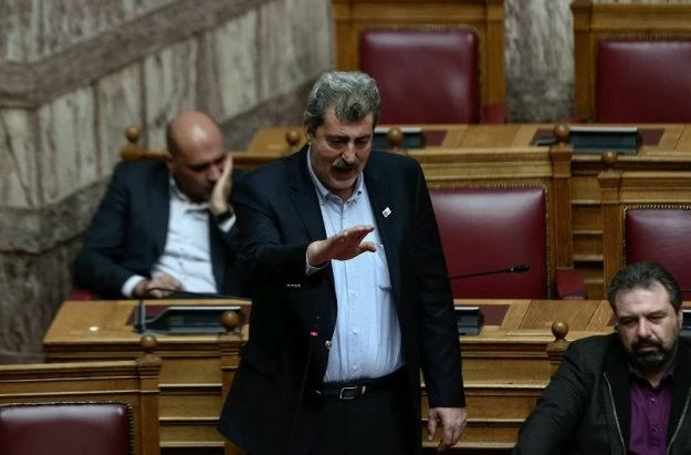 Πολάκης: Αμετανόητος! «Μόνος μου και όλοι σας… σας έχω»